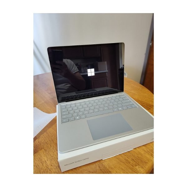 Microsoft Surface Laptop, 7th Edition (13.8-inch)